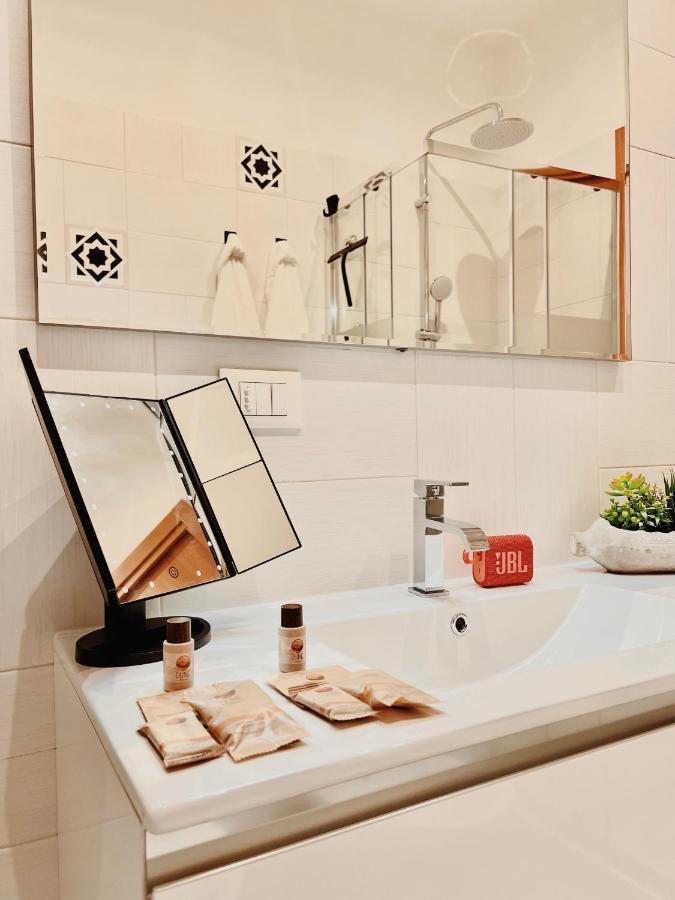 Futura Suite Apartment Bologne Extérieur photo